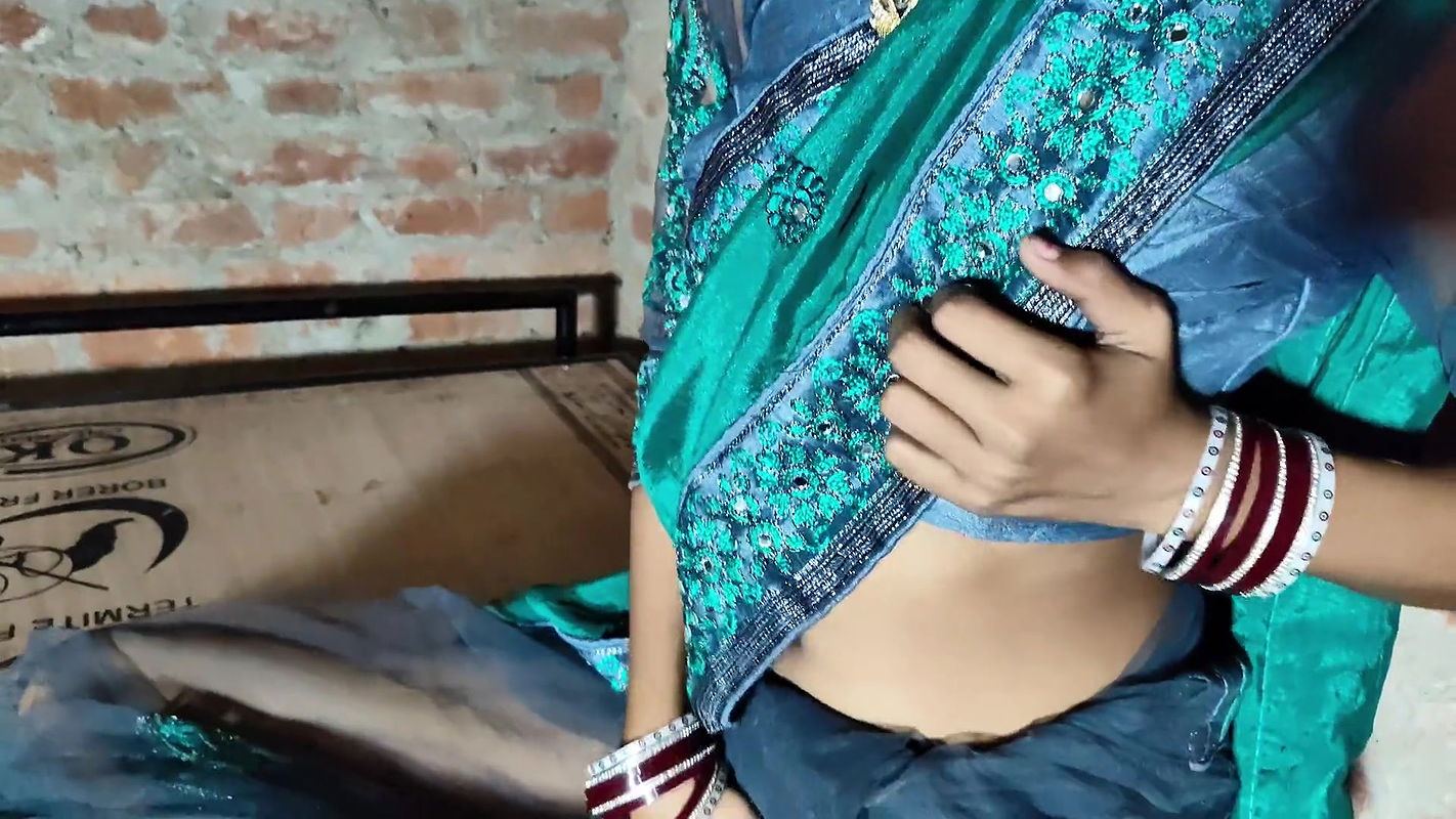 After lying to my husband, I went to my brother-in-law at night wearing a net saree. My brother-in-law fucked me after seeing my