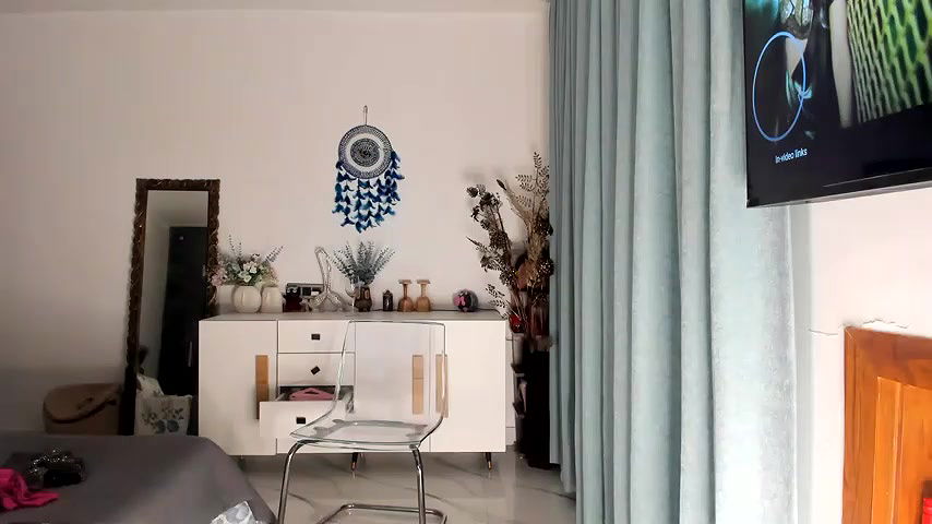 Stripchat-Public.Show-c-Bad_Girl_Kayra69-2025.06.15.213854