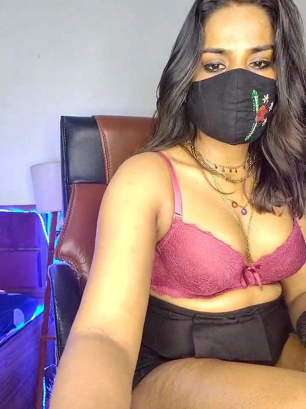 Stripchat-Public.Show-f-Black-Pearll-2025.01.28.202629