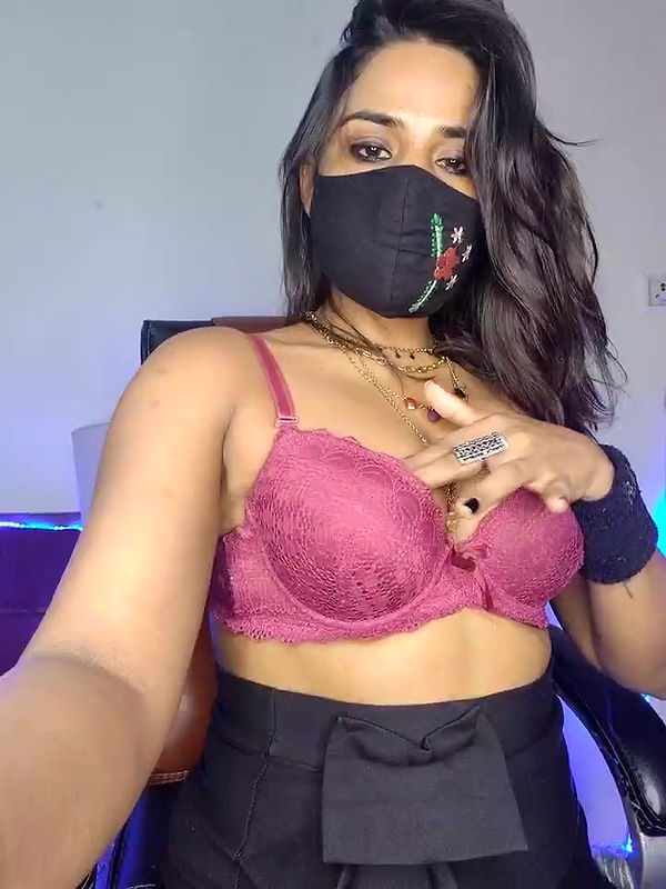 Stripchat-Public.Show-f-Black-Pearll-2025.01.28.202629