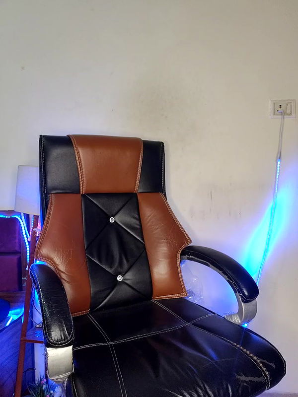 Stripchat-Public.Show-f-Black-Pearll-2025.02.06.201323