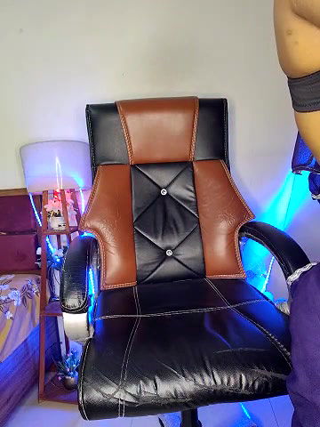 Stripchat-Public.Show-f-Black-Pearll-2025.02.26.153456