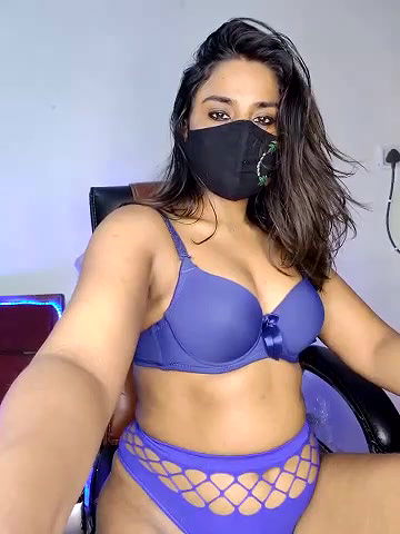 Stripchat-Public.Show-f-Black-Pearll-2025.02.28.181628