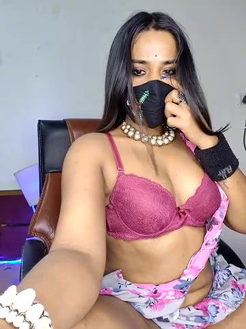 Stripchat-Public.Show-f-Black-Pearll-2025.03.21.181018