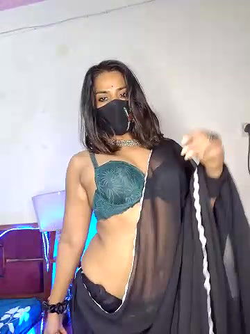 Stripchat-Public.Show-f-Black-Pearll-2025.04.23.181558