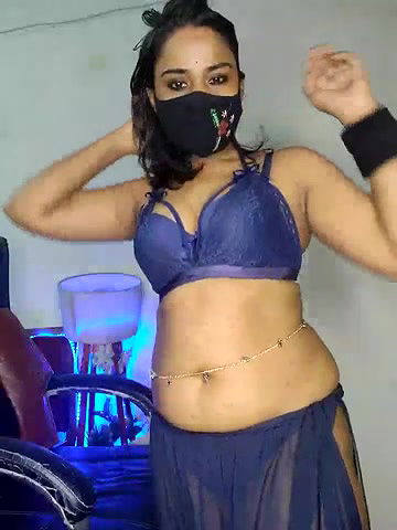 Stripchat-Public.Show-f-Black-Pearll-2025.05.12.184906