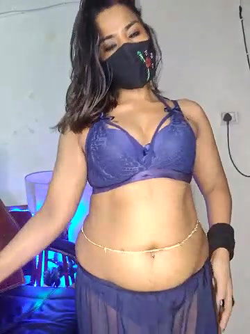 Stripchat-Public.Show-f-Black-Pearll-2025.05.12.184906