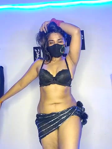 Stripchat-Public.Show-f-Black-Pearll-2025.06.07.004908