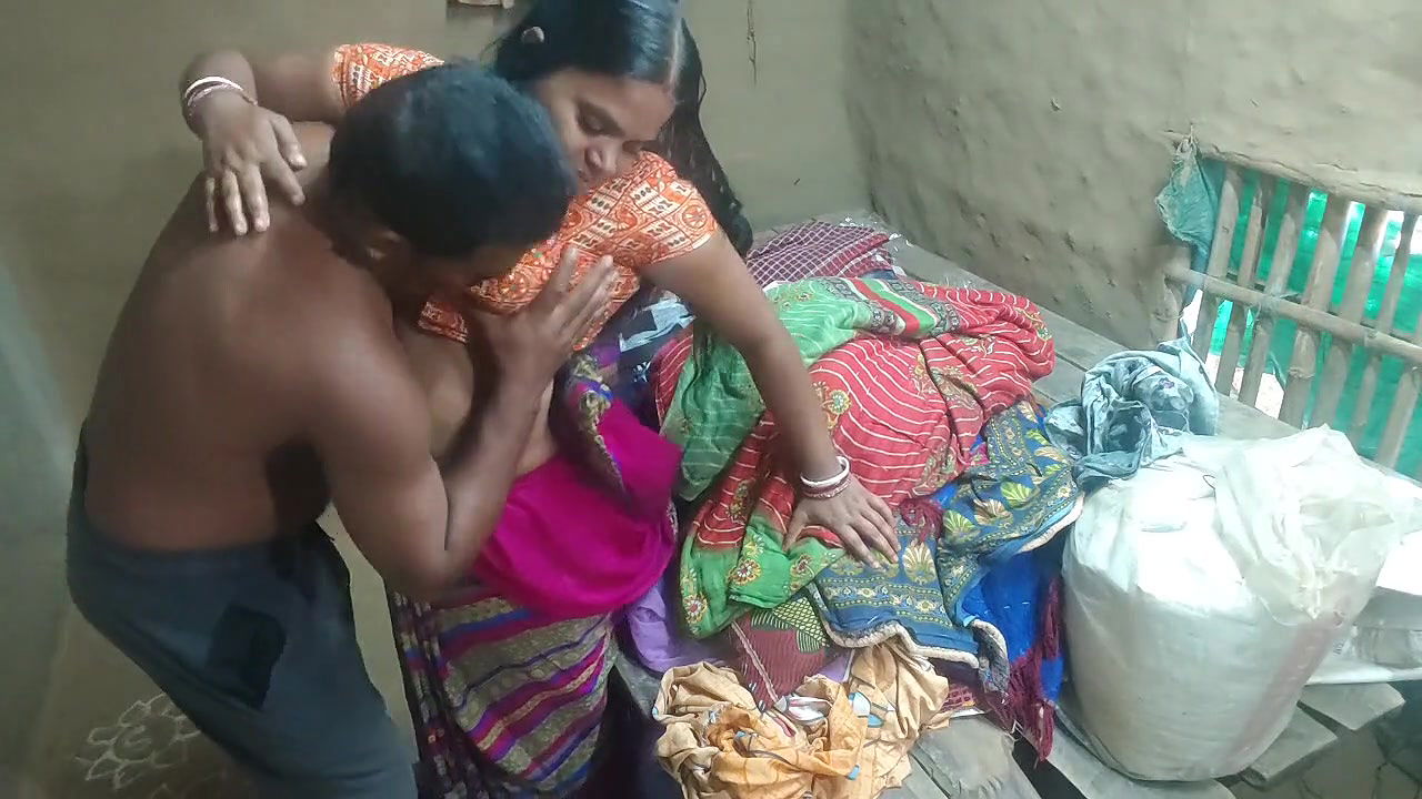 It Was Fun When My Penis Entered Sister-in-law’s Pussy. Indian Desi Girls Sax Video