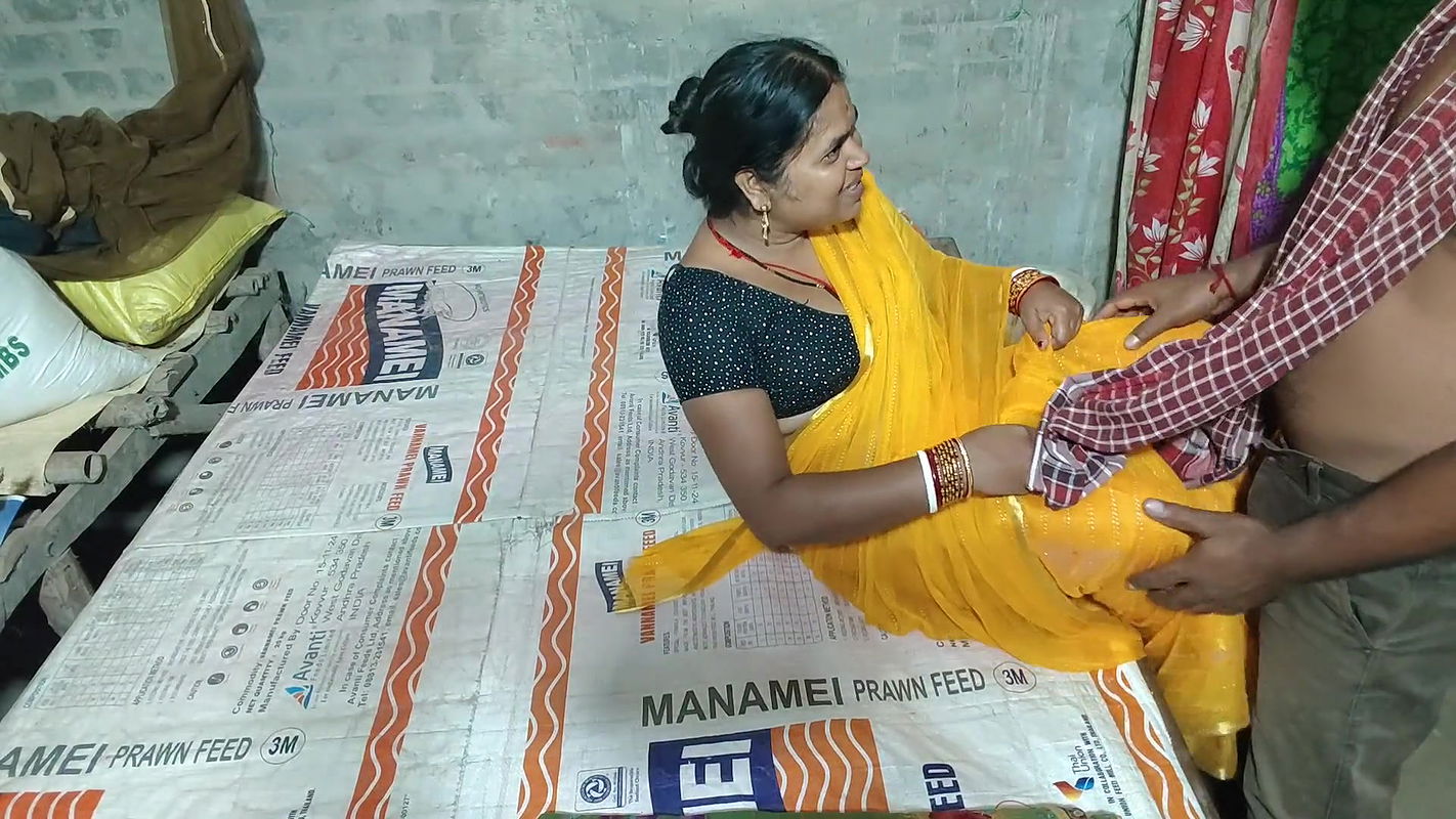 Enjoyed Fucking the Neighbor Woman Naked Indian Village Style Sax Video