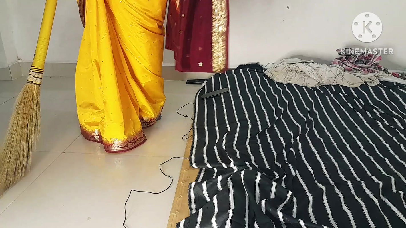 Clever Devar Fuck Hot Bhabhi in Hindi Audio.