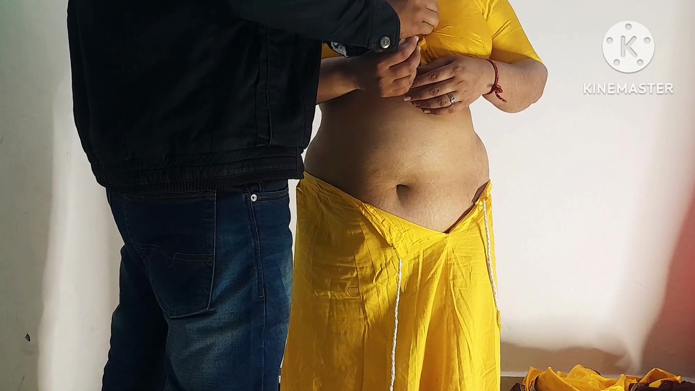 Clever Devar Fuck Hot Bhabhi in Hindi Audio.