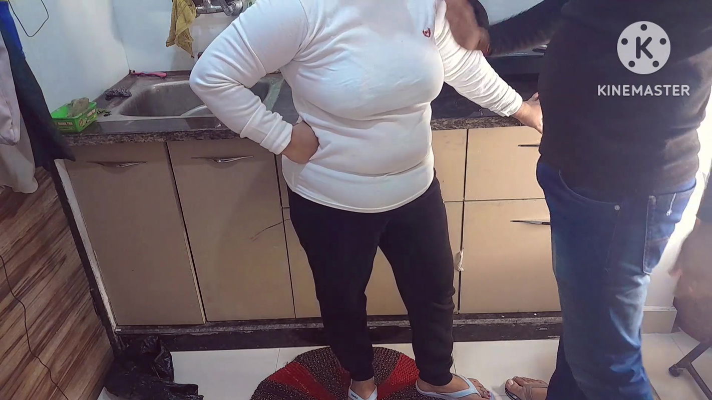 I dropped off the neighbour’s Bhabhi at her home in Hindi audio.