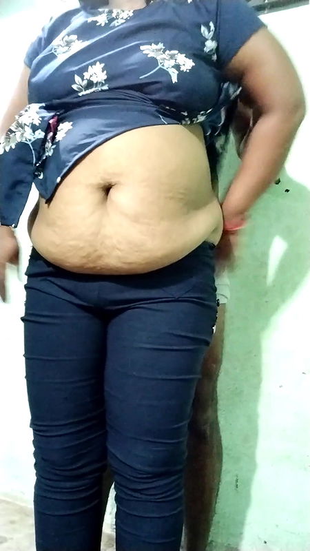 Indian Saggy Boobs… Bhabhi’s Ass Is Awesome