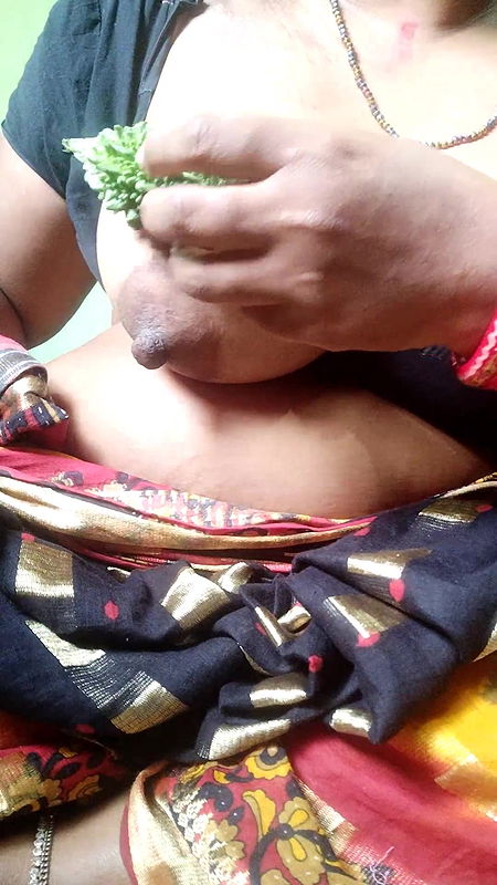 Payal Bhabi Pressing Her Boobs