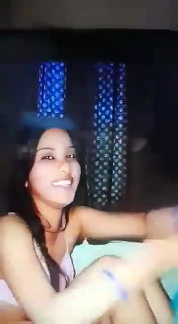 Desi cute girl sexy boobs