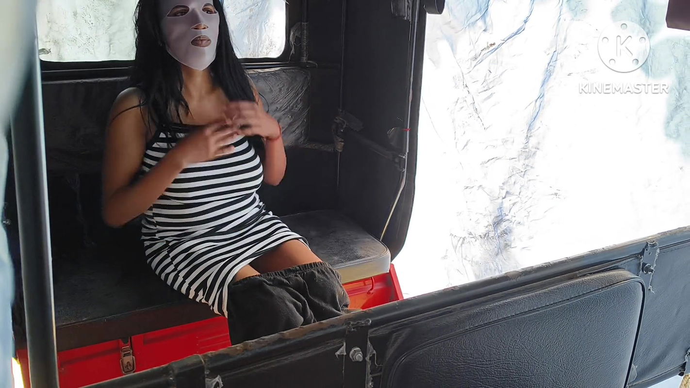 E-rickshaw Driver Fuck Her Girlfriend in E-rickshaw