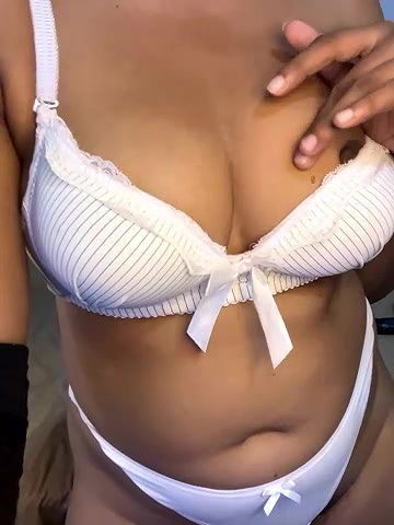 Stripchat-Public.Show-c-angelwavy-2024.07.26.011520