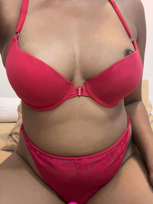 Stripchat-Public.Show-c-angelwavy-2024.10.09.022515