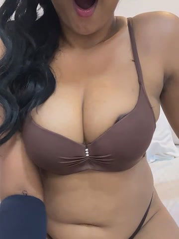 Stripchat-Public.Show-c-angelwavy-2024.12.31.014519