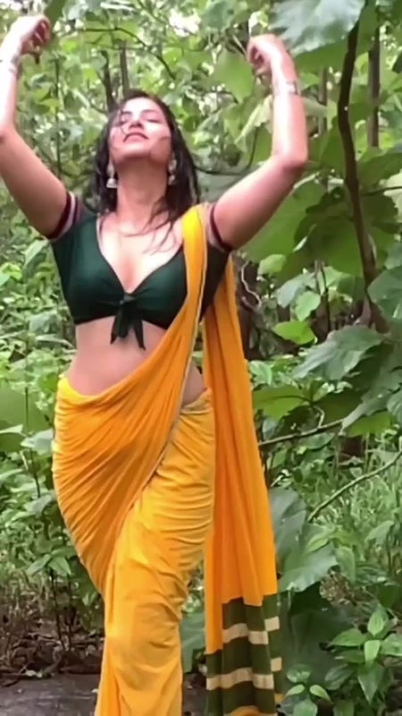 PALAK GANGELE BUSTY BABE HOT IN SAREE SEXY