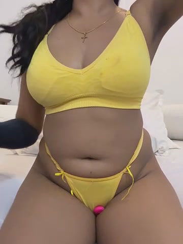 Stripchat-Public.Show-c-angelwavy-2025.04.20.014446