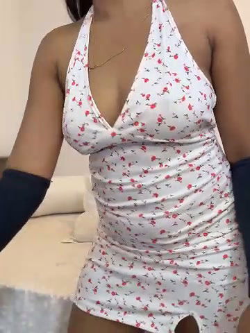 Stripchat-Public.Show-c-angelwavy-2025.04.21.014241