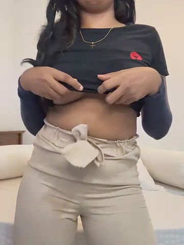 Stripchat-Public.Show-c-angelwavy-2025.05.01.010319