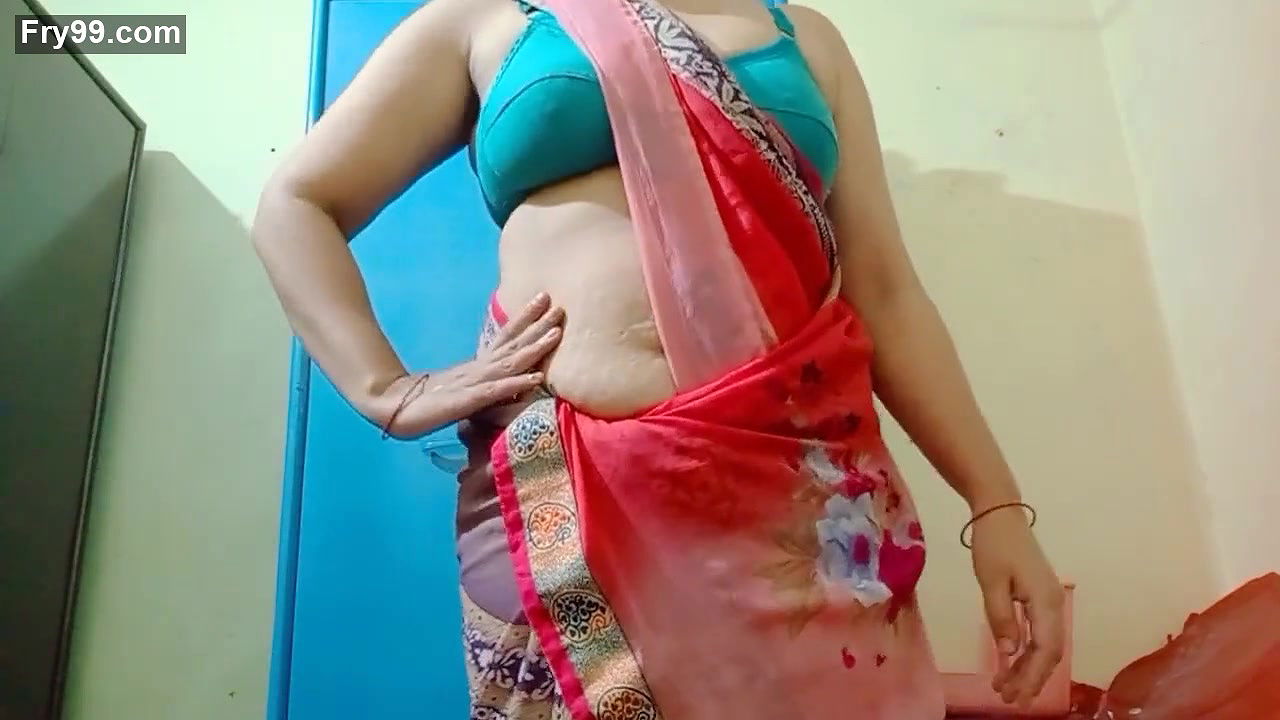 Telugu aunty Sangeeta wants to have bed breaking hot sex with dirty Telugu audio