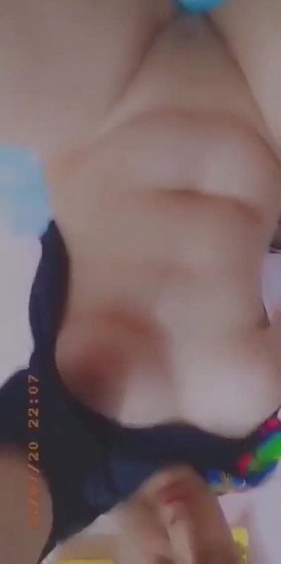 Cute Paki Girl Showing