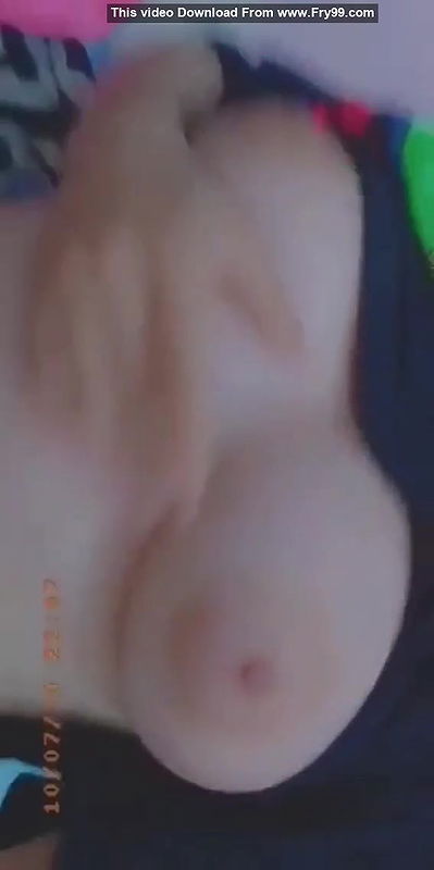 Cute Paki Girl Showing