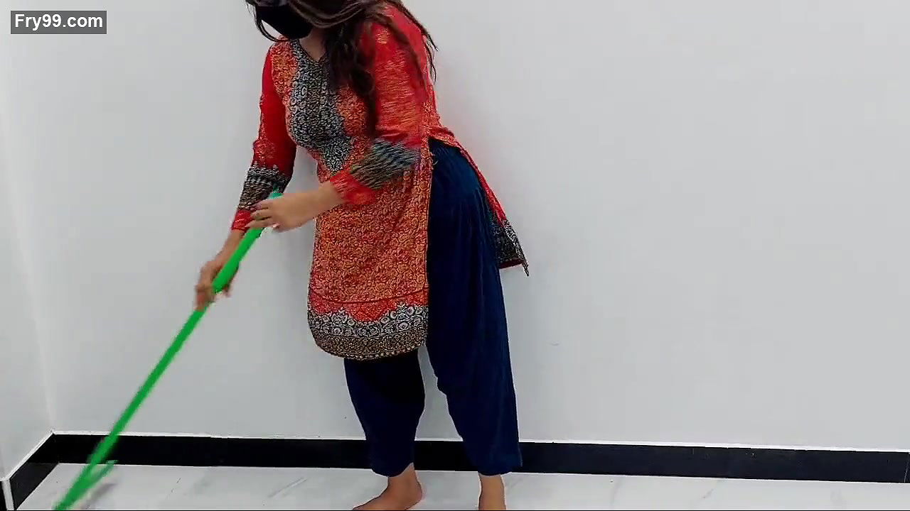 XXX Desi Maid Anal Fucked By Old Man With Clear Hindi Audio