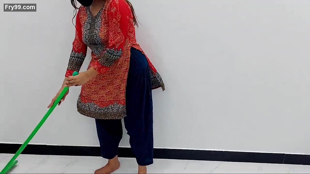 XXX Desi Maid Anal Fucked By Old Man With Clear Hindi Audio