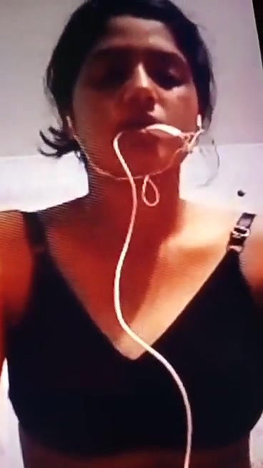 Beautiful Bd Girl Showing