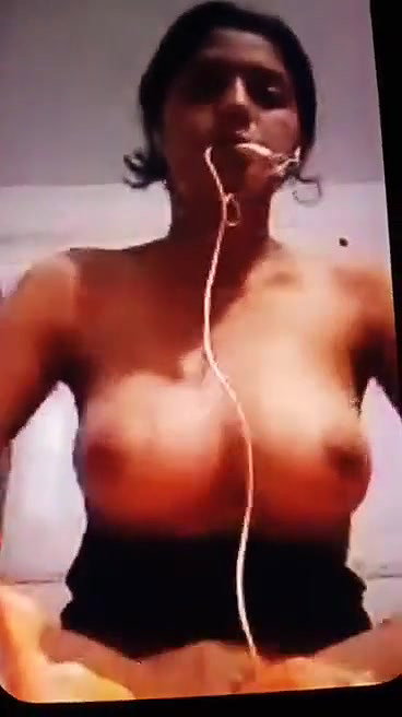 Beautiful Bd Girl Showing