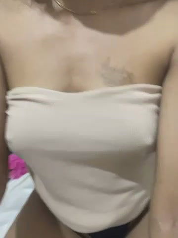 Stripchat-Public.Show-f-Jecy_bee-2025.02.09.222346