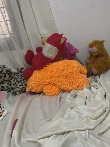 Stripchat-Public.Show-f-Jecy_bee-2025.04.17.105833