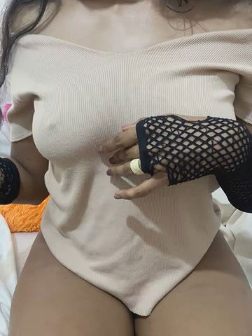 Stripchat-Public.Show-f-Jecy_bee-2025.06.04.033454