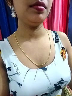 Stripchat-Public.Show-f-Maahhii_2-2025.05.27.002826