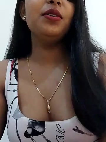 Stripchat-Public.Show-f-Maahhii_2-2025.06.04.091854