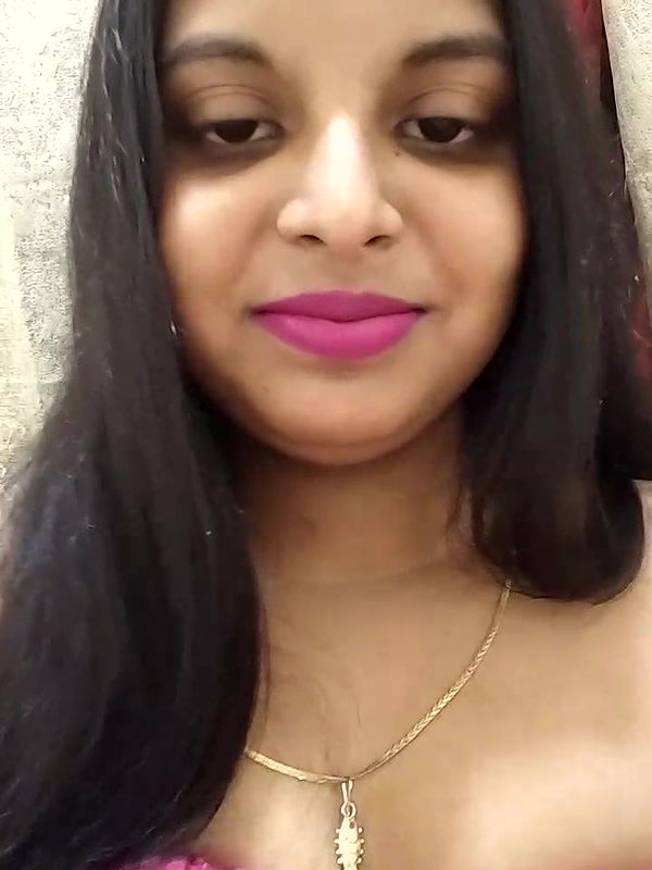 Stripchat-Public.Show-f-Maahhii_2-2025.06.15.174025