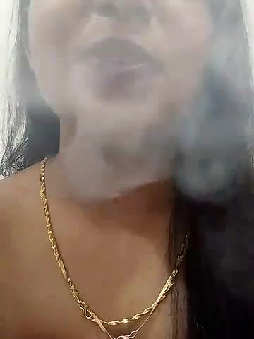 Stripchat-Public.Show-f-Maahhii_2-2025.06.20.005042