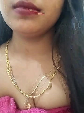 Stripchat-Public.Show-f-Maahhii_2-2025.06.20.014333