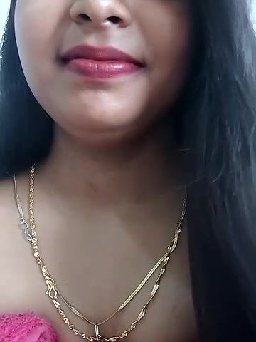 Stripchat-Public.Show-f-Maahhii_2-2025.06.20.024533