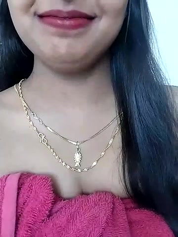Stripchat-Public.Show-f-Maahhii_2-2025.06.20.033918