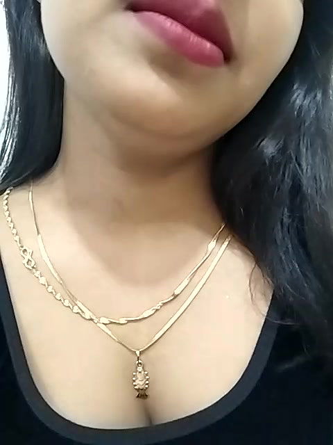 Stripchat-Public.Show-f-Maahhii_2-2025.06.23.171624