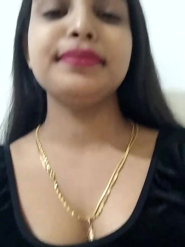 Stripchat-Public.Show-f-Maahhii_2-2025.06.23.180125