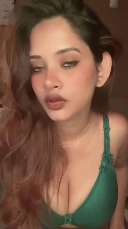 Glamorous Shivona Sinha TEASING WITH HER BUSTY SEXY FIGURE