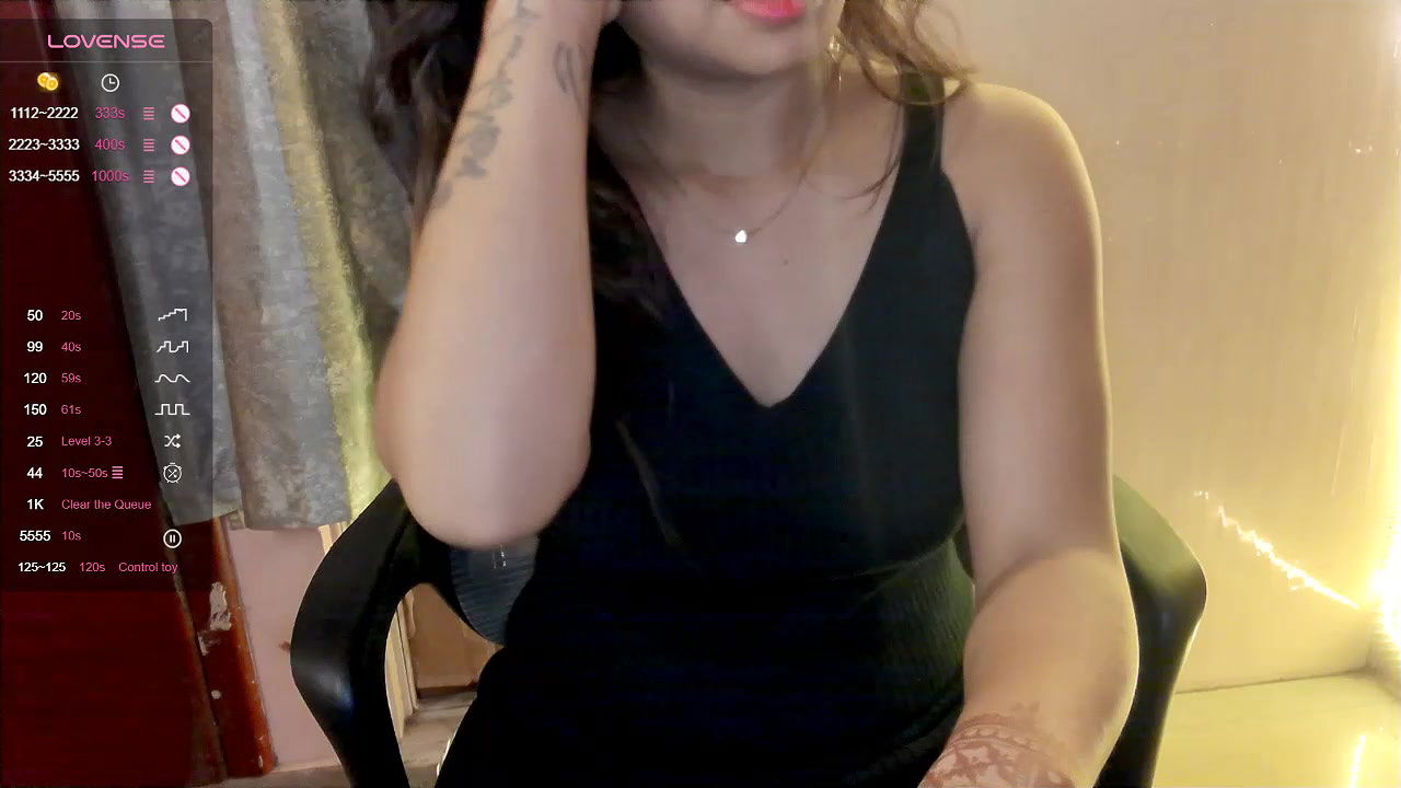 Stripchat-Public.Show-f-Miss_ziya-2025.01.31.173358