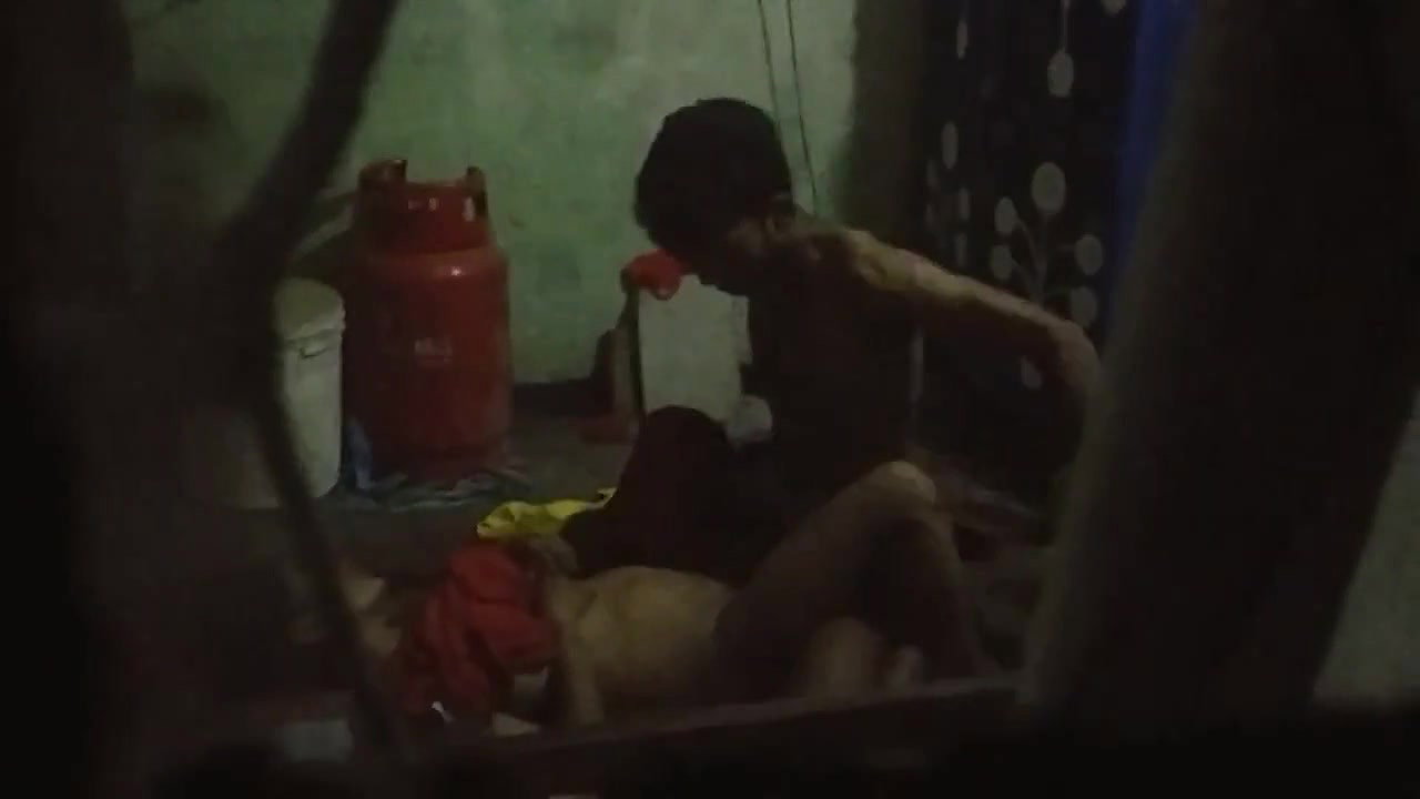 Couple Fucking Secretly captured